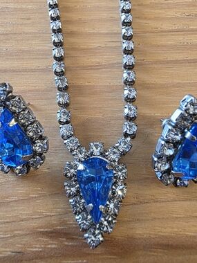 Blue Crystal Teardrop Necklace and Earrings Set Statement Jewelry
